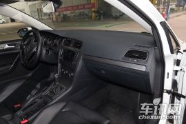 一汽-大众-高尔夫-230TSI 自动豪华型