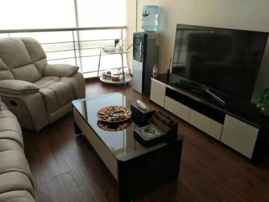 路虎揽胜行政3.0平行进口 价格与配置区别_车