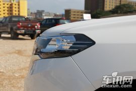 福迪汽车-揽福-2.4L 汽油四驱精英型 5座