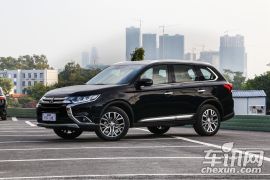 广汽三菱-欧蓝德-2.4L 四驱尊贵版 7座