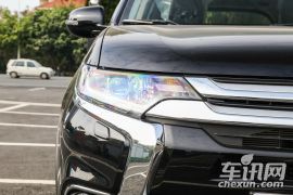 广汽三菱-欧蓝德-2.4L 四驱尊贵版 7座