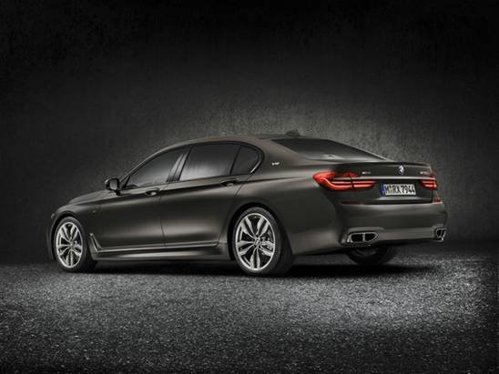 宝马M760Li xDrive,宝马m760li xdrivev12 北京车市 正文 新bmw m760li xdrive的整车造型便已彰显出bmw m高