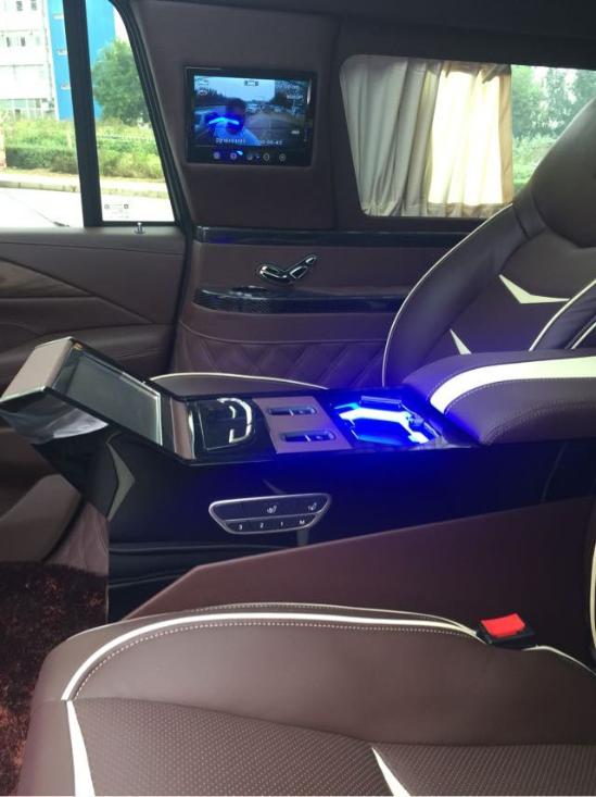 平行进口凯迪拉克凯雷德总统一号专卖店