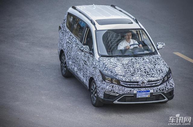 疑似长安欧尚品牌全新MPV 底特律路试谍照