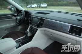 上汽大众-途昂-530 V6 四驱至尊旗舰版  ￥0.0