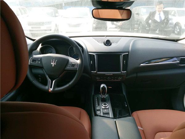 17款玛莎拉蒂莱万特3.0T 精良品质更霸气