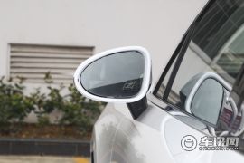 众泰汽车-众泰SR9-2.0T 自动极致之心版