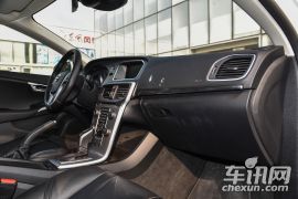 沃尔沃(进口)-沃尔沃V40-1.5T T3 智雅版