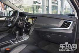 上汽集团-荣威RX5-20T 两驱手动旗舰版