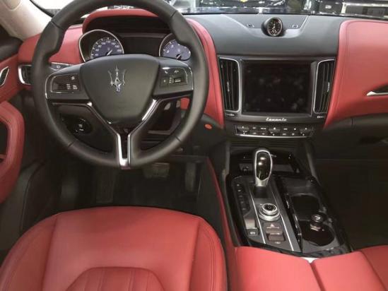 17款美规版玛莎拉蒂莱万特SUV3.0排量