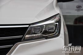 宝骏-宝骏730-1.5T 手动豪华型 7座