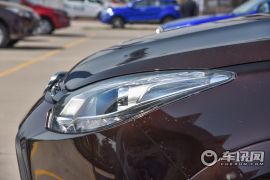 江铃汽车-驭胜S350-2.0T 自动两驱汽油超豪华版5座