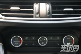 阿尔法罗密欧-Stelvio-2.0T 200HP 精英版