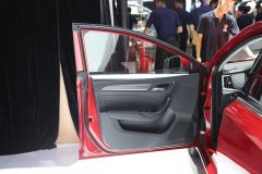 上汽集团-荣威i6