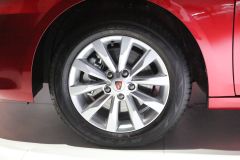 上汽集团-荣威i6