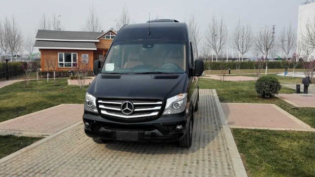 17款奔驰斯宾特现车全国联保 可分期零利润