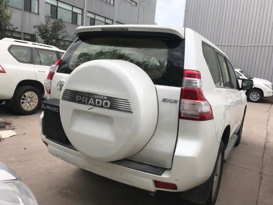 17款丰田霸道4000中东版硬汉越野最好诠释_车