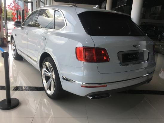 17款宾利添越宾利顶级SUV帝王级座驾请君来驾驭