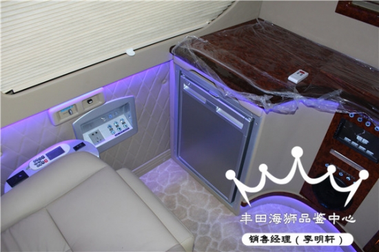 丰田海狮12座13座进口面包车报价 内饰改装_