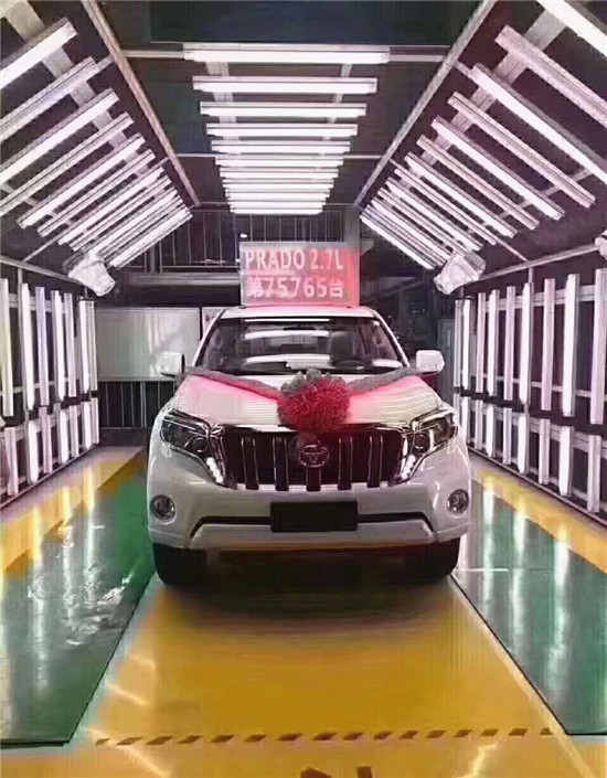 丰田霸道27后挂备胎价格 黑色普拉多中东版_车