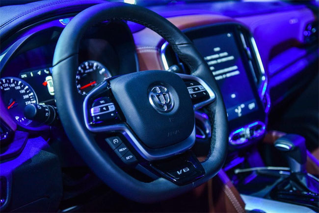 华晨中华V6正式上市 官方售价8.79万元起
