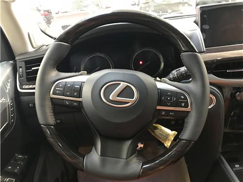 新年重点推荐豪车2018款雷克萨斯LX570报价