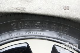 长安汽车-欧尚A800-1.5T 自动尊享型  ￥10.09