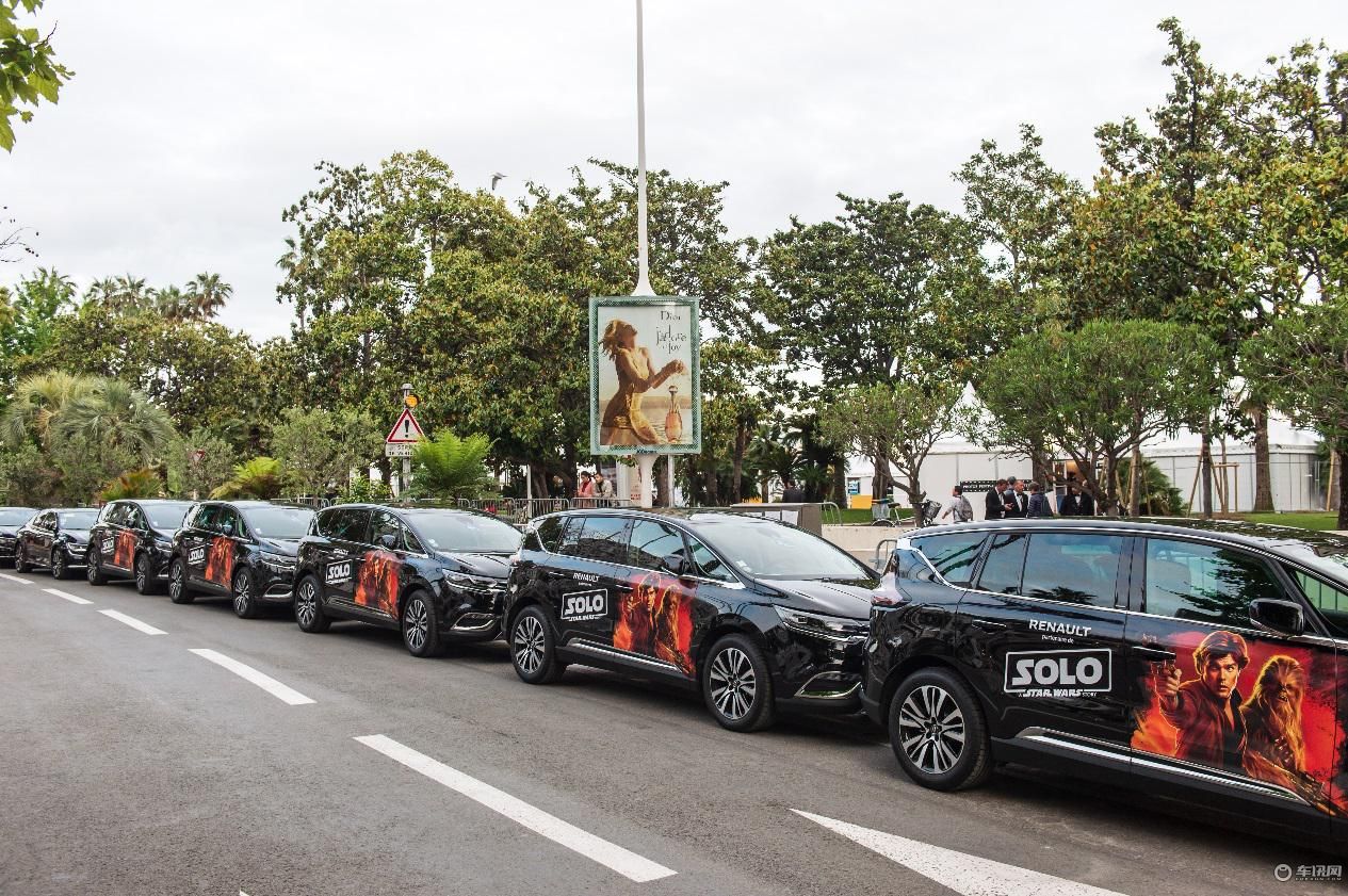 艺术成就卓燃不群 雷诺与电影的不解之缘