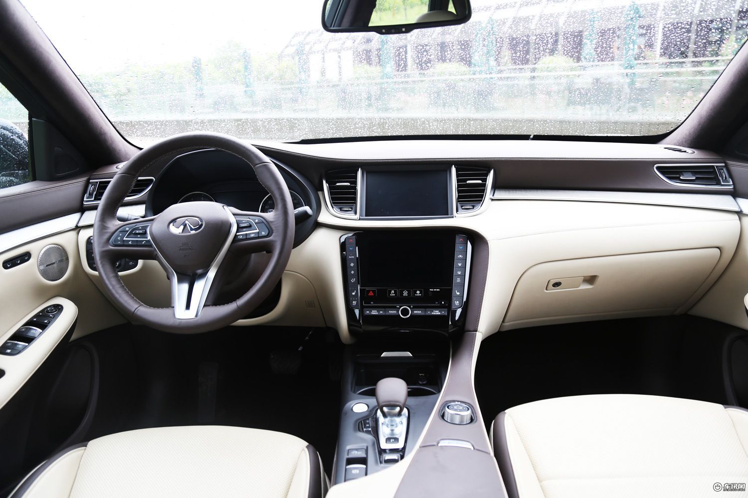全新英菲尼迪QX50上市 售价33.98-48.98万