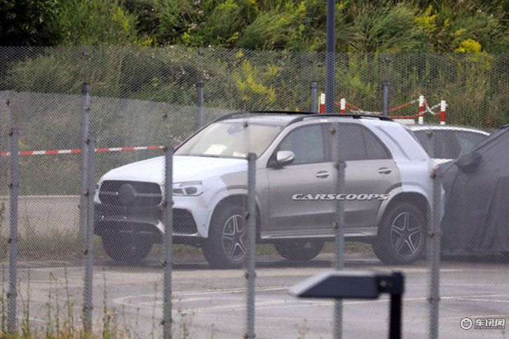 奔驰新一代GLE内饰草图曝光 巴黎车展首发