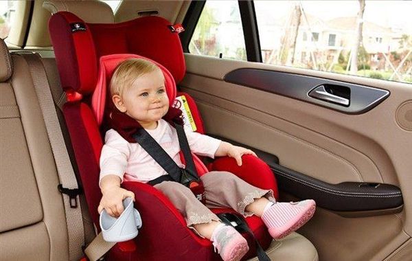 夏季帶孩子自駕出行安全常識 常規卻很實用