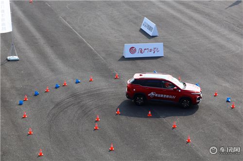 2018厦门新手驾训营圆满落幕 百名新手点赞