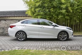 奇瑞汽车-艾瑞泽GX-1.5T 自动睿色版