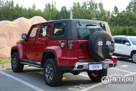 北京汽车-BJ40 PLUS-2.0T 手动四驱尊贵版  ￥15.98