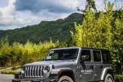 Jeep(进口)-牧马人-2.0T Sahara四门版