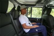 Jeep(进口)-牧马人-2.0T Sahara四门版