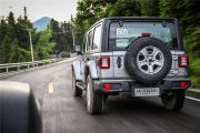 Jeep(进口)-牧马人-2.0T Sahara四门版