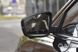 上汽集团-名爵HS-30T 自动四驱Trophy荷尔蒙超燃版