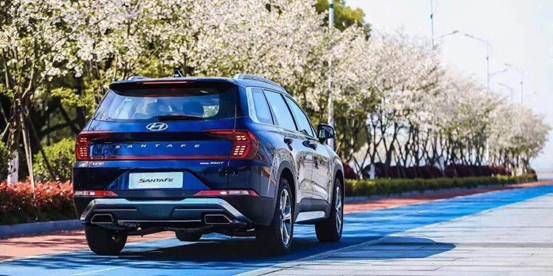 北京现代第四代胜达开启家庭用车新篇章