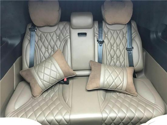 奔驰V250改装VS680迈巴赫版内饰及包围价格