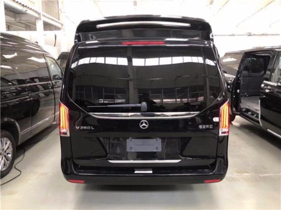 奔驰V260L改装七座商务车内饰装修报价多少