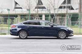 长安福特 蒙迪欧 2.0 PHEV 智尊旗舰型