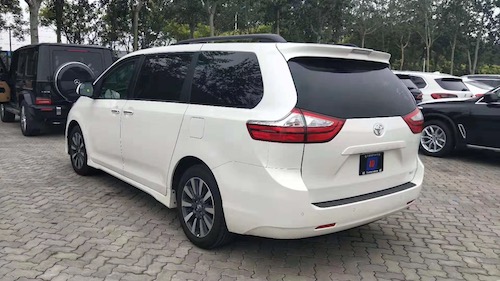 19款丰田塞纳现车性价比超高 低价特惠出售