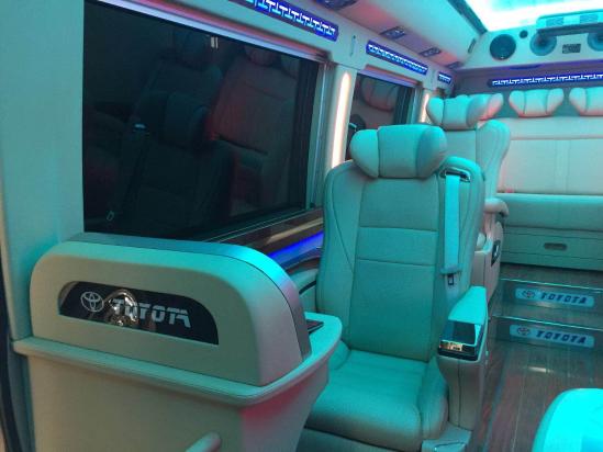 最新款丰田考斯特多少钱 丰田考斯特售价