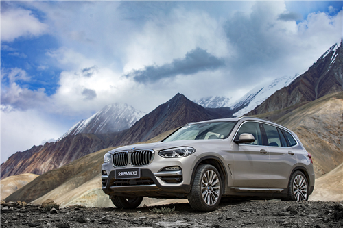 BMW X3 xDrive <font color='red'>25i</font>演绎入门车型的高配哲学