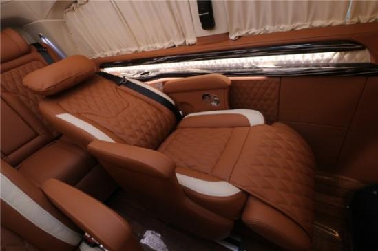 杭州奔驰威霆改装商务房车豪华内饰配置图片