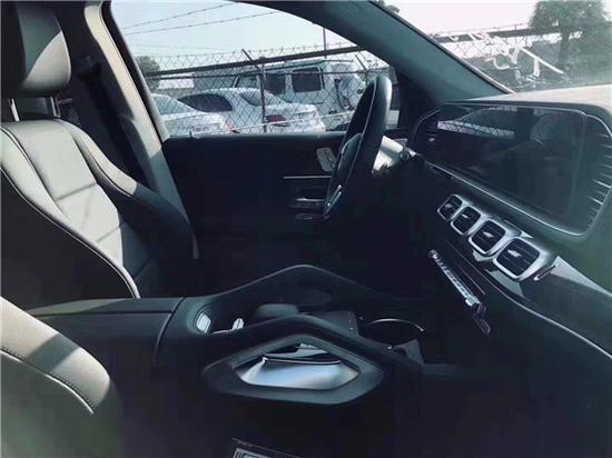 2020款奔跑GLS450依旧秉承尊贵优俗品质