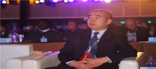 首届中国（天津）二手车出口高峰论坛会议在津举行