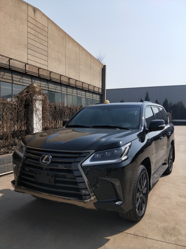 19款雷克萨斯LX570商务首选 港口现车钜