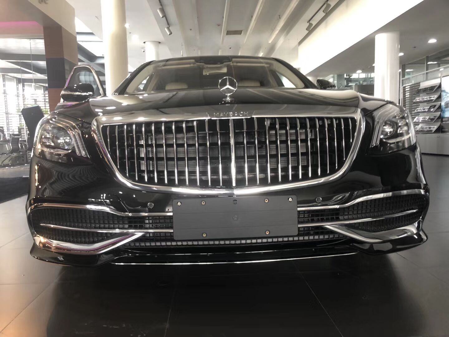 20款奔驰迈巴赫S级报价奔驰迈巴赫S450图片